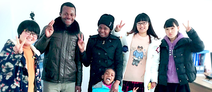 徐州巨力工具在非洲區(qū)域的第一家代理在津巴布韋正式入駐。